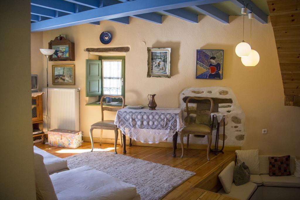 Appartement Efipoi à Pinakátai Extérieur photo