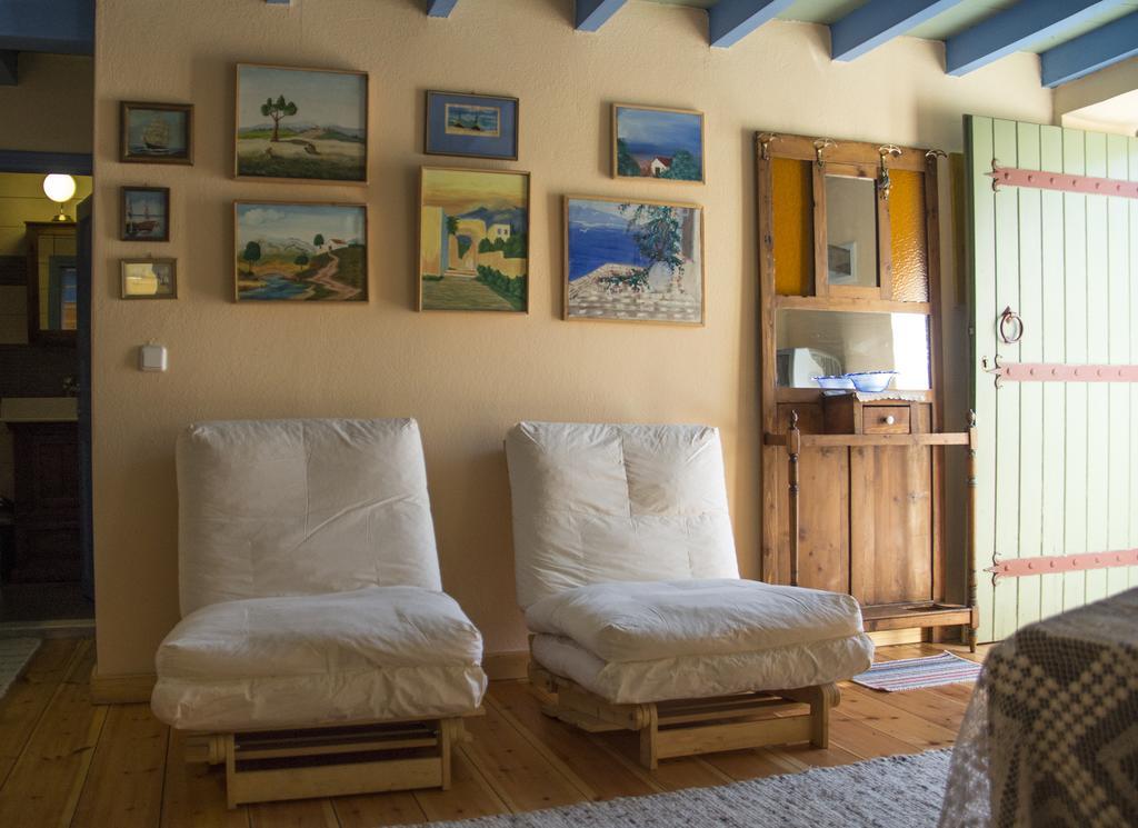 Appartement Efipoi à Pinakátai Extérieur photo