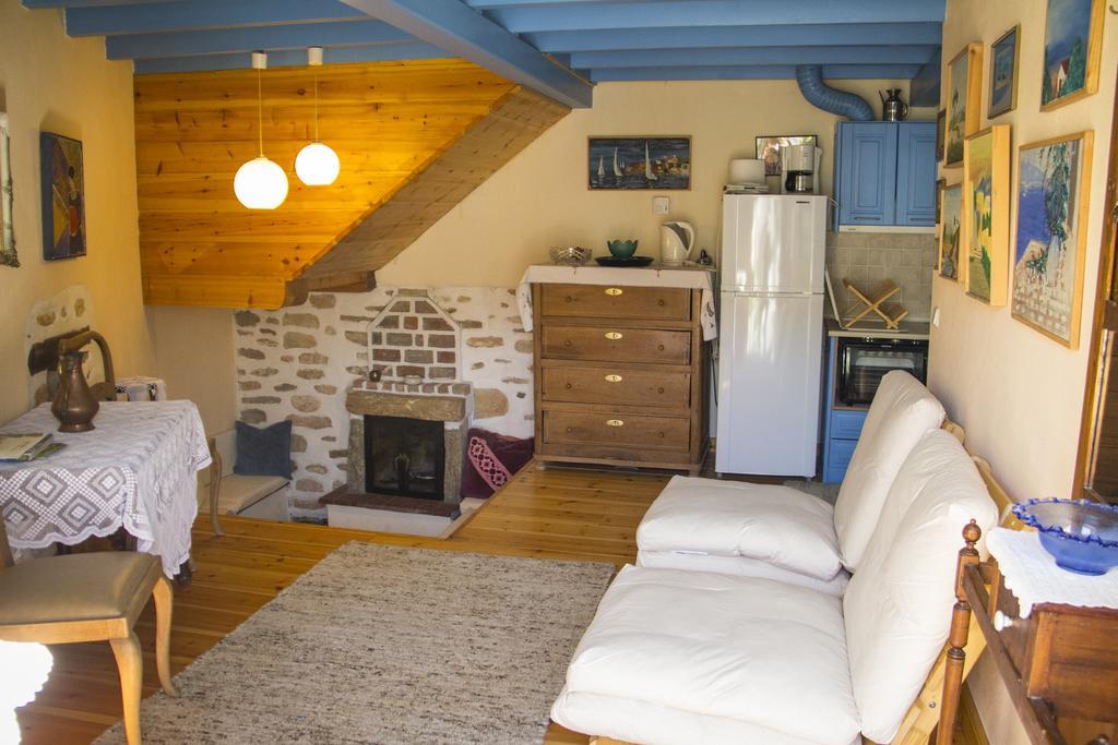 Appartement Efipoi à Pinakátai Extérieur photo