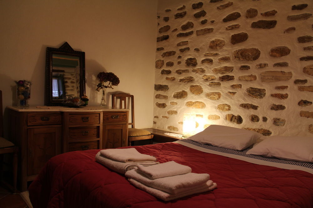 Appartement Efipoi à Pinakátai Extérieur photo