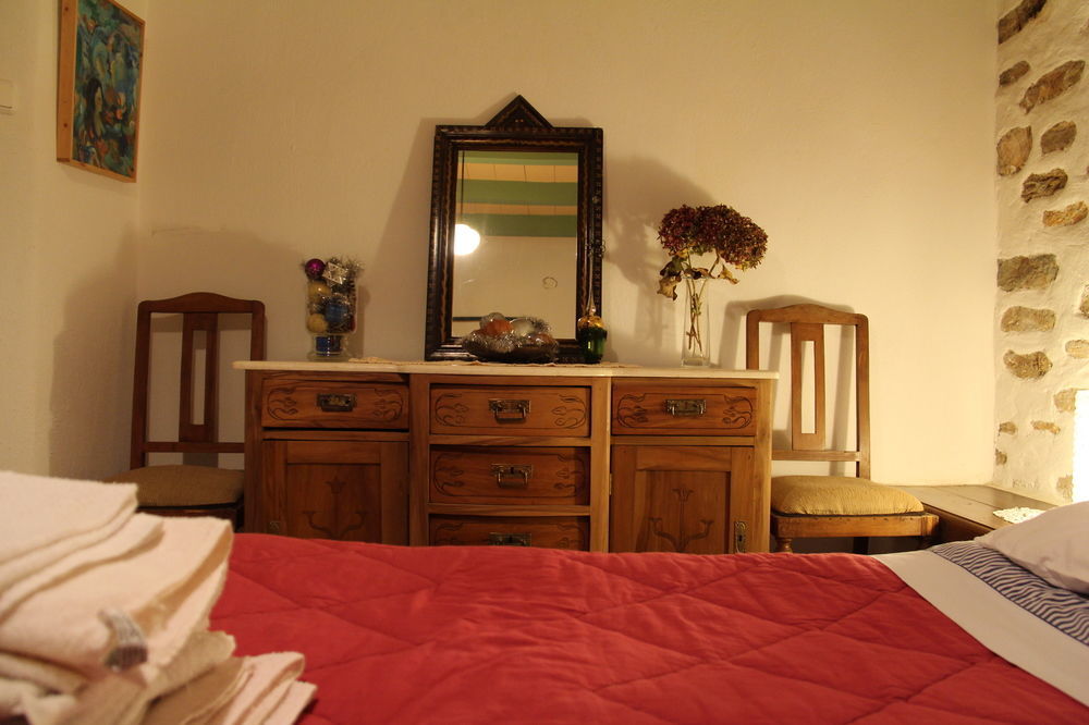Appartement Efipoi à Pinakátai Extérieur photo